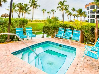 Communal hot tub